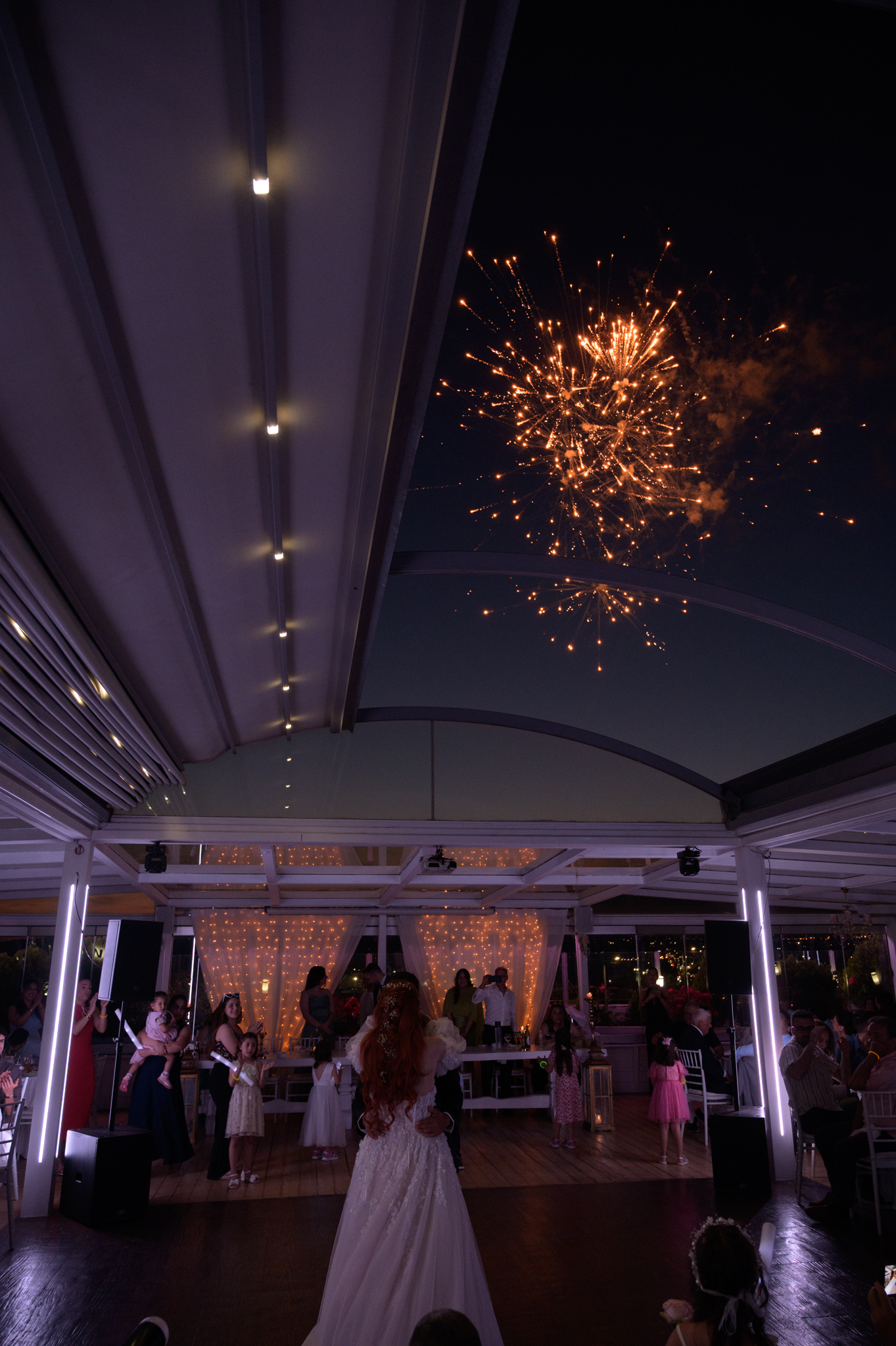 Πυροτεχνήματα πάνω από το Roof Garden